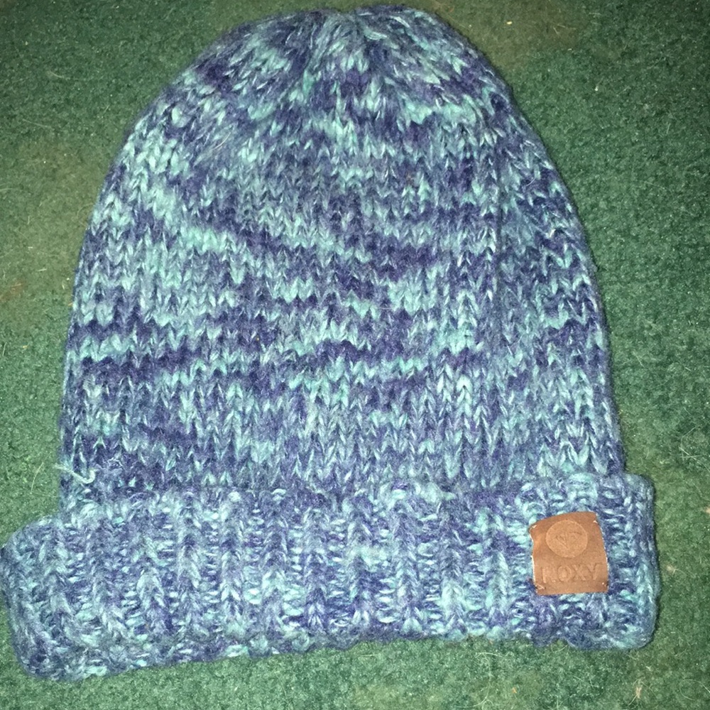 Roxy brand blue beanie